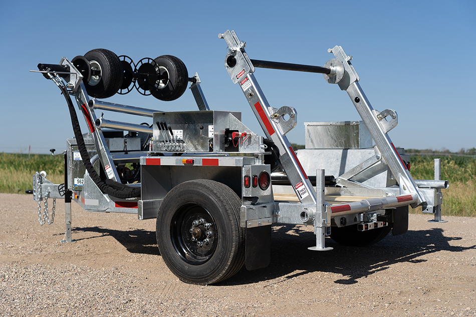 LCT-5620 trencher seen from the side