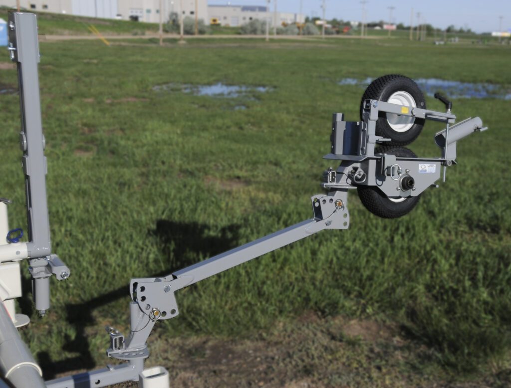 Articulating pole with Figure 8 device on end